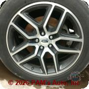 Vehicle photo 9