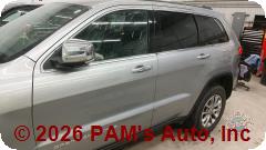 Vehicle photo 7