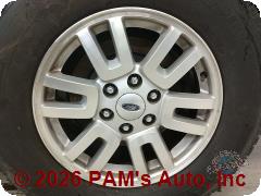 Vehicle photo 9