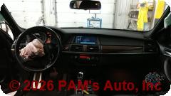 Vehicle photo 14