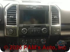 Vehicle photo 13