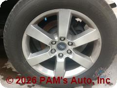 Vehicle photo 9