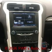Vehicle photo 13