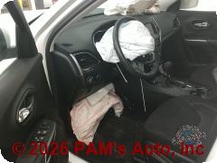 Vehicle photo 10