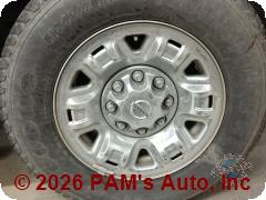 Vehicle photo 9