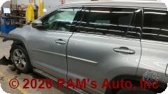 Vehicle photo 7