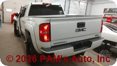 Vehicle photo 6