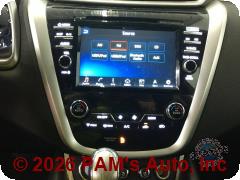 Vehicle photo 13