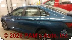 Vehicle photo 7