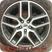 Vehicle photo 9
