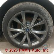 Vehicle photo 9