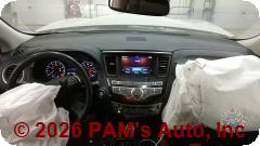 Vehicle photo 14