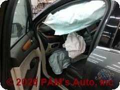 Vehicle photo 10