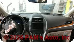 Vehicle photo 14