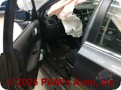 Vehicle photo 10