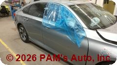 Vehicle photo 3