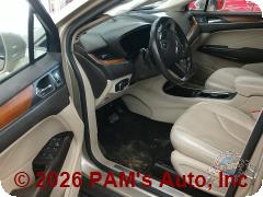 Vehicle photo 10