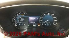 Vehicle photo 12