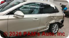 Vehicle photo 7