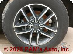 Vehicle photo 9