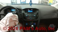 Vehicle photo 14