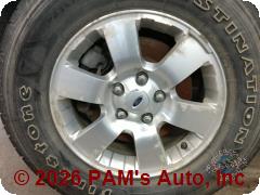 Vehicle photo 9