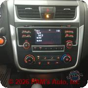 Vehicle photo 13