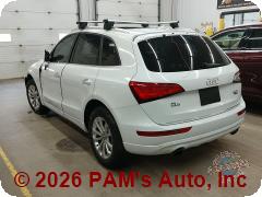 Vehicle photo 6