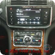 Vehicle photo 13
