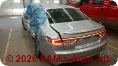 Vehicle photo 6