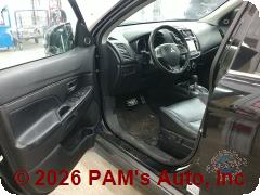 Vehicle photo 10