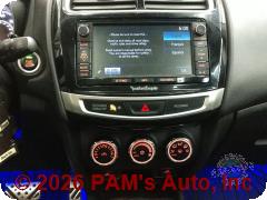 Vehicle photo 13