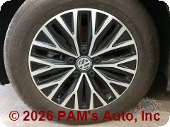Vehicle photo 9