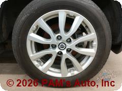 Vehicle photo 9