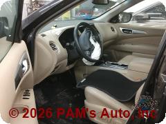 Vehicle photo 10