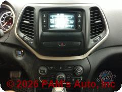 Vehicle photo 13