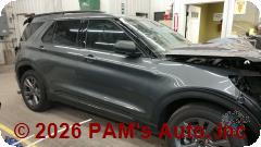 Vehicle photo 3