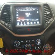 Vehicle photo 13
