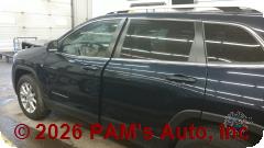 Vehicle photo 7