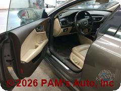 Vehicle photo 10