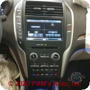 Vehicle photo 13