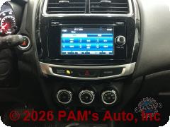 Vehicle photo 13