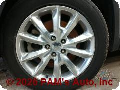 Vehicle photo 9