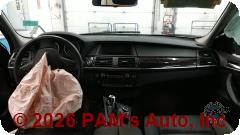 Vehicle photo 14