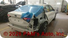 Vehicle photo 5
