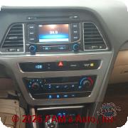 Vehicle photo 13
