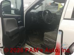 Vehicle photo 10
