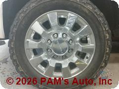 Vehicle photo 9