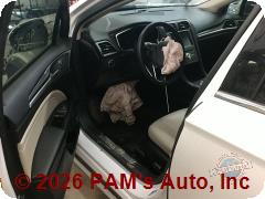 Vehicle photo 10