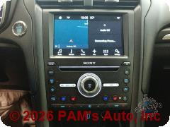 Vehicle photo 13